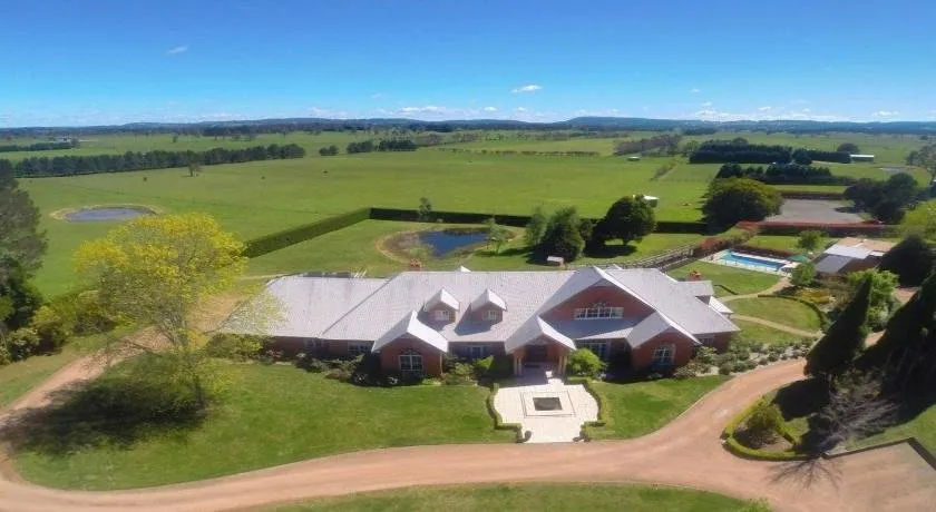 Iona Park - quintessential highlands estate - Image 1