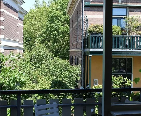 Binnen Aan De Singel - Image 1