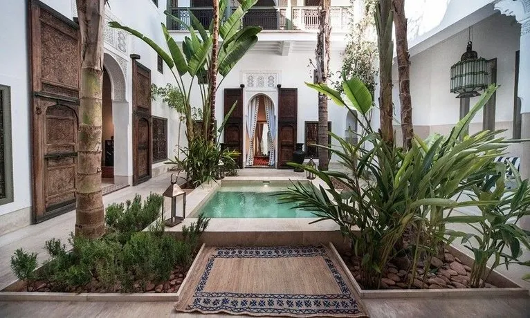 Riad12 - Image 1