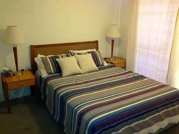 Riverina Beach Villa - Image 1