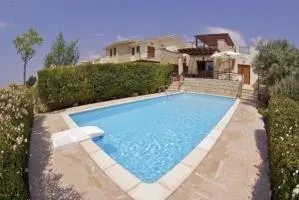 2 BR Villa Aella - Image 1