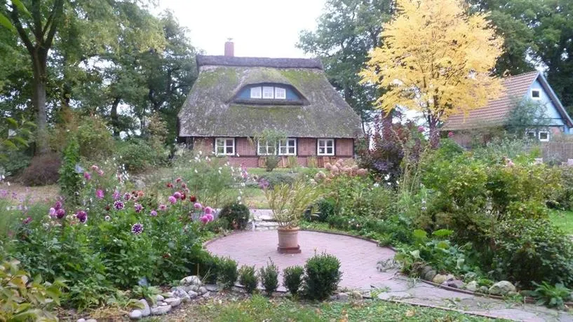 Nice apartment with barbeque & garden - Image 1