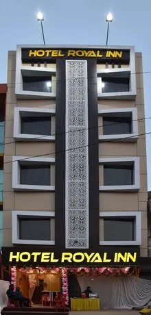 Hotel Royal Inn - Image 1