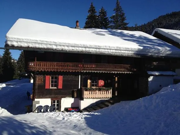 Chalet Cergnat Bed and Breakfast - Image 1