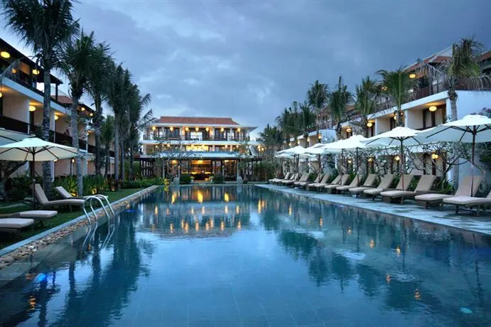 VINH HUNG EMERALD RESORT - Image 1