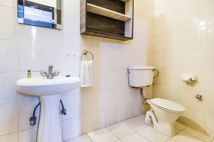 FabExpress Royal Residency Suites - Image 1