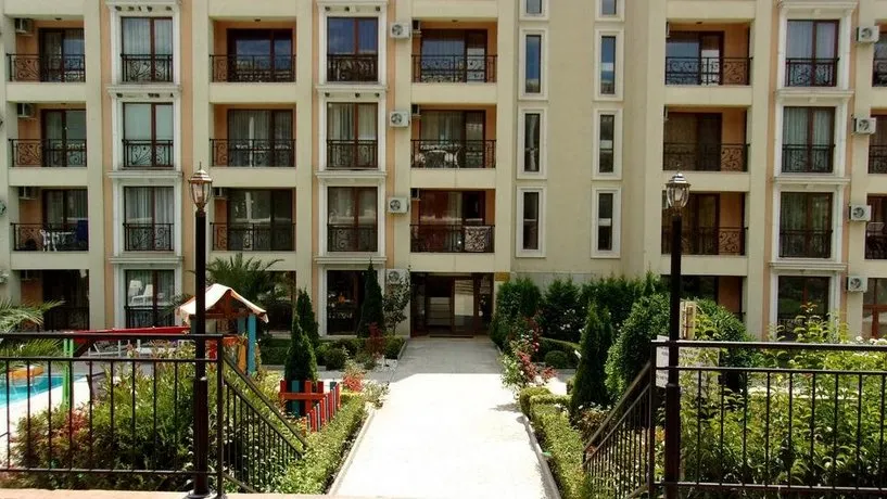 Studio in Villa Astoria - Image 1