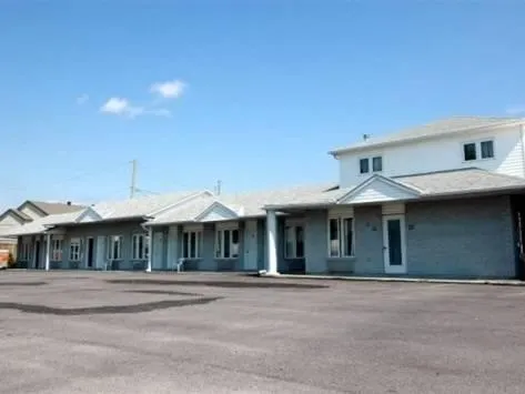 Auberge Du Ruisseau - Image 1