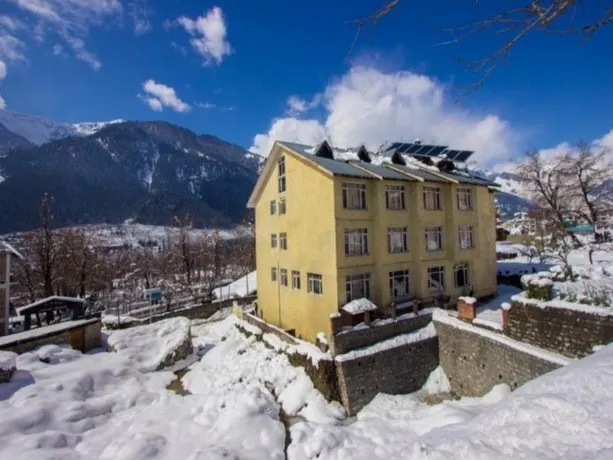 Khushboo Resorts - Image 1