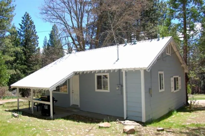 RedAwning Cabin 43R Edna's Hearts Desire - Image 1