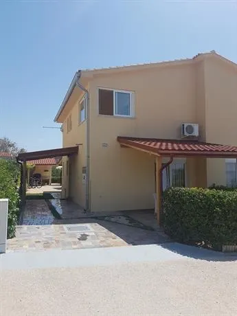 Holiday Home Ina - Image 1