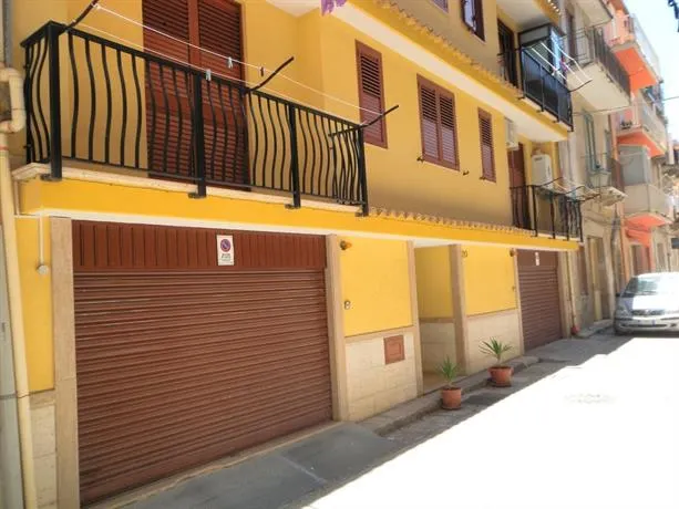 Casa Vacanze Licata - Il Girasole - Image 1