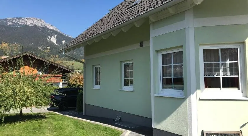 Villa Hasi - Image 1