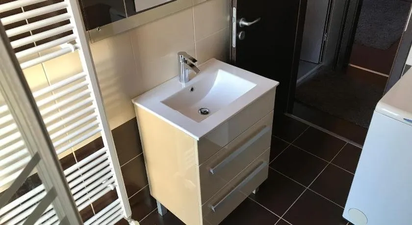 Deluxe Home Pecs - Image 1