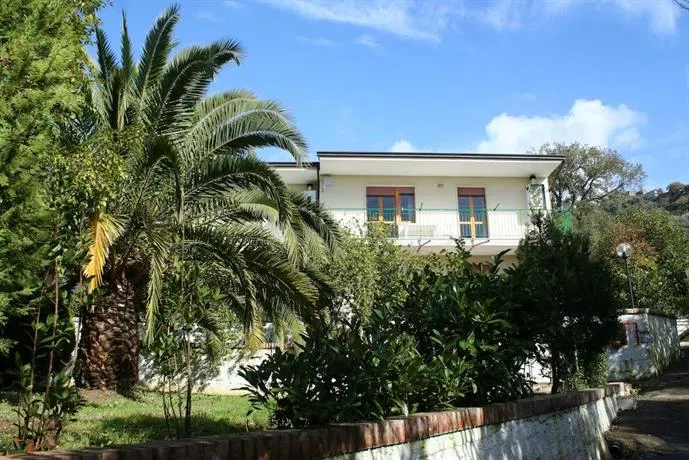 Fattoria Albamarina - Image 1