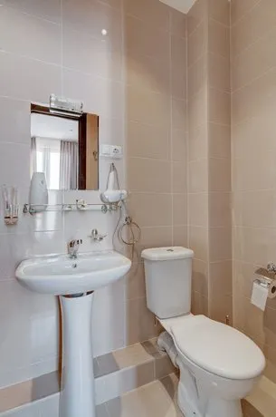 Hotel Epic - Image 1
