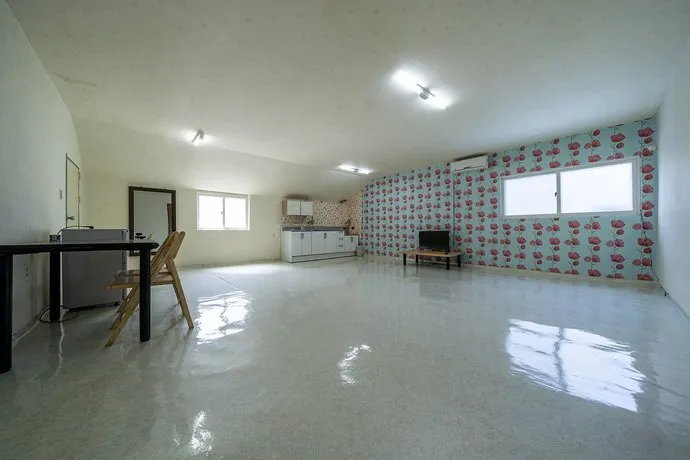 Seorak Mountain Cabin - Image 1