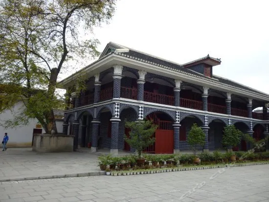 E-sports Hotel (Zunyi Club Site) - Image 1