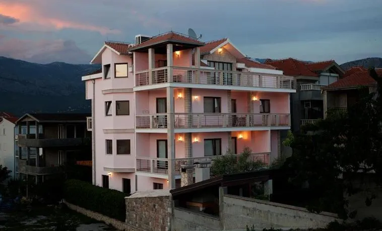 Apartments Cetina - Image 1