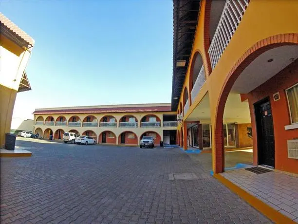 Hotel Las Torres - Image 1