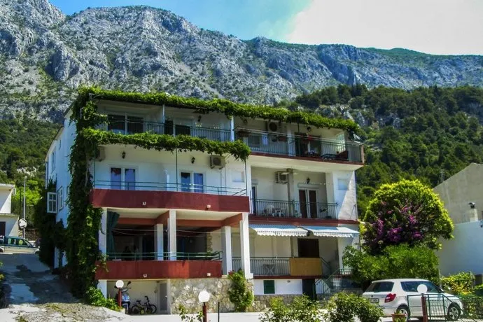 Apartments GR - Image 1