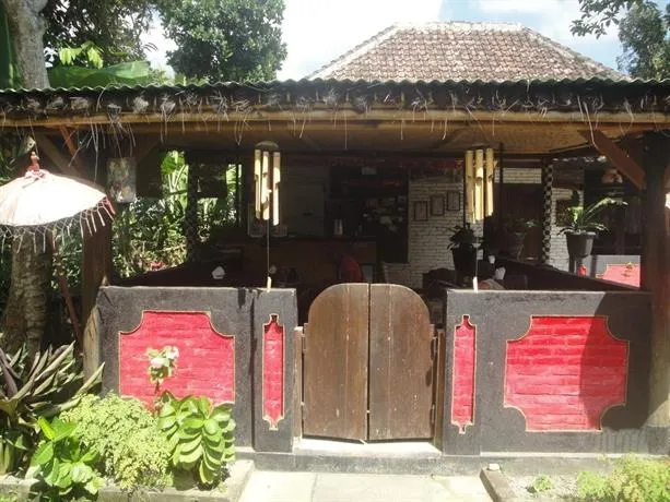 Pondok Bulan - Image 1