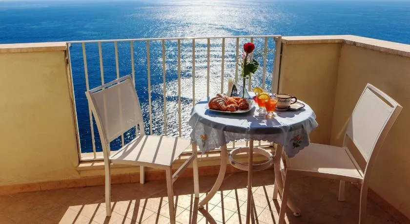 Sirena Amalfi - Image 1