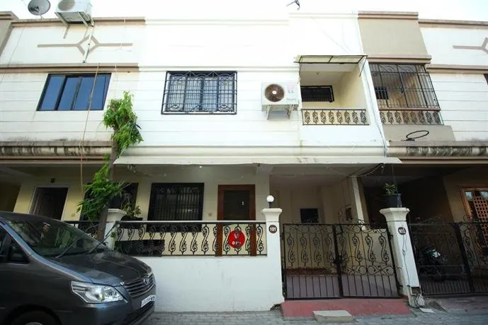 villas holiday family home service - Image 1