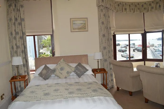 Rebleen Guest House - Image 1