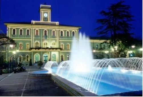 Caracas - Image 1