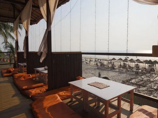 FabHotel Ashwem Beach Resort - Image 1