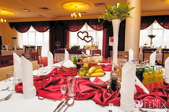 FENIX - Hotel i Restauracja - Image 1