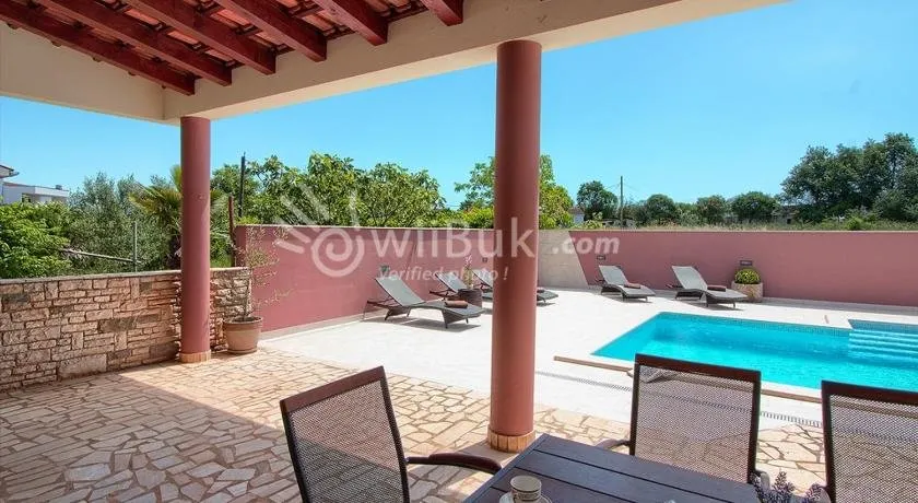 Villa Komel with Pool - Image 1