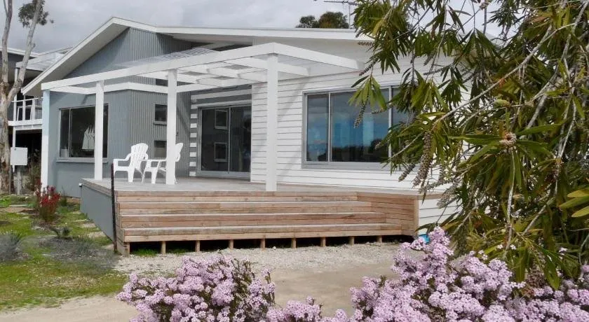 White Shells Holiday Rental - Image 1