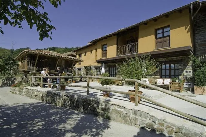 Casa Les Pedroses - Image 1