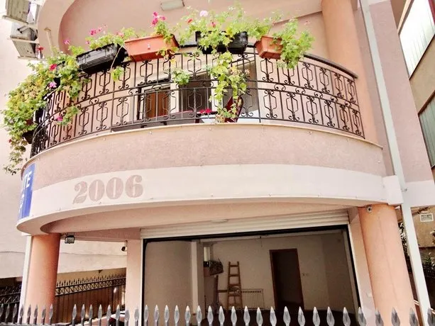 Villa LD - Image 1