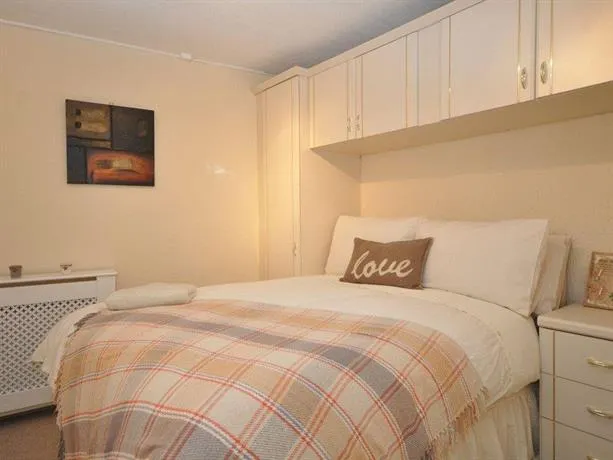 Little Brook Cottage Blakeney - Image 1