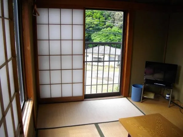 Minshuku Haji - Image 1