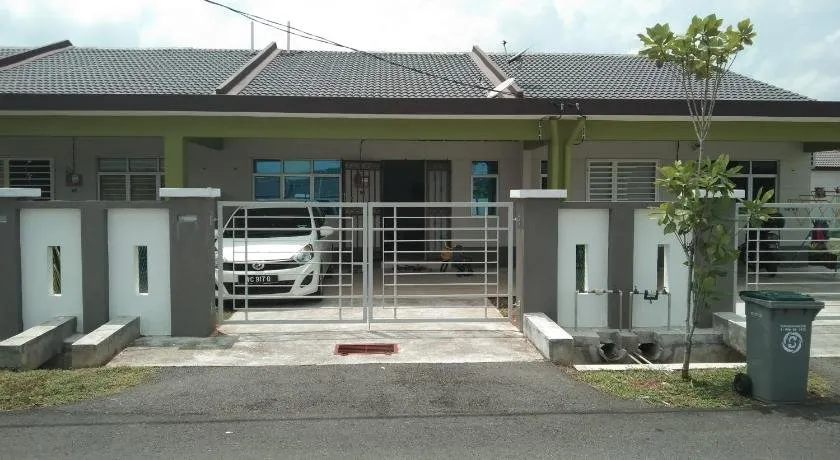 Ainur Homestay - Image 1