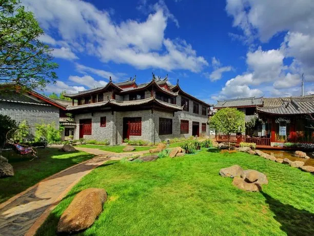 Lijiang Shuhe A Cup of Tea Hotel - Image 1