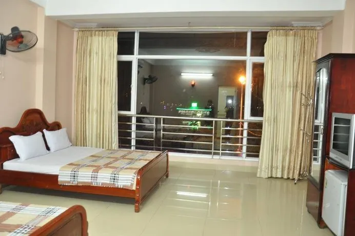Bay View Hotel - Image 1