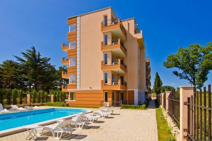 Pomorie Residence Apartments - Image 1