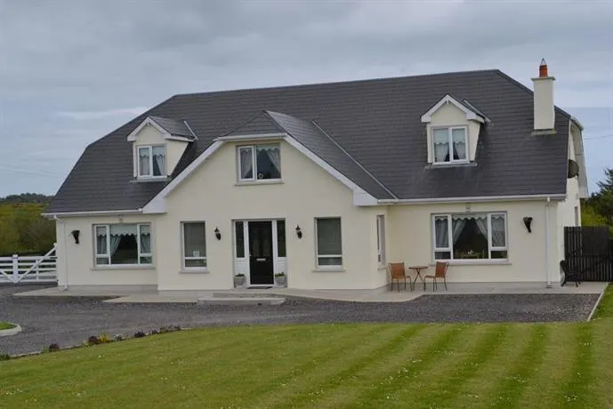 Ardmore Bed And Breakfast - Image 1