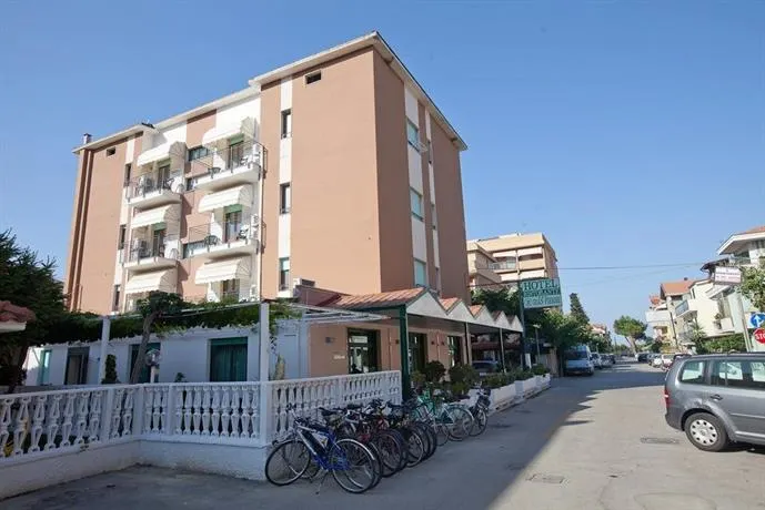 Hotel Jean Pierre - Image 1