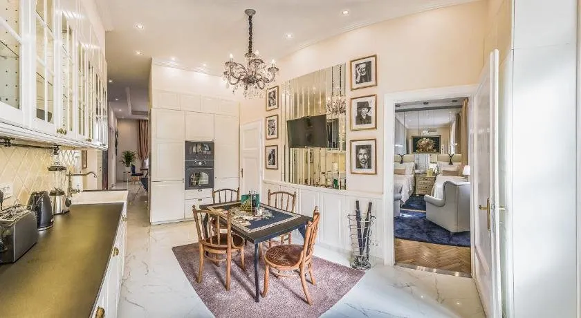 VIP Residence Danubius - Image 1