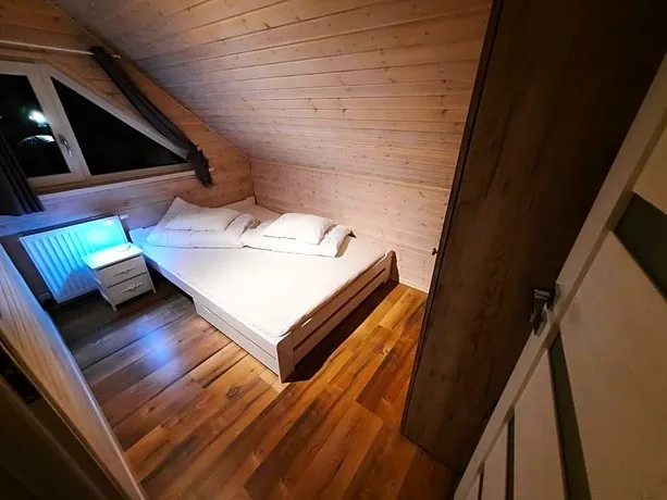 Holiday Homes 777 - Image 1