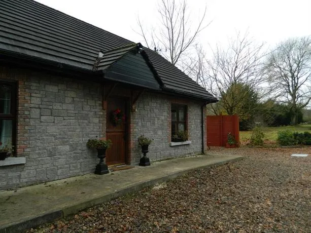Kilcarrick Lodge - Image 1