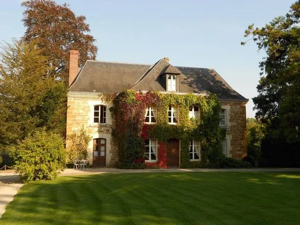 Prieuré Saint-Michel - Image 1