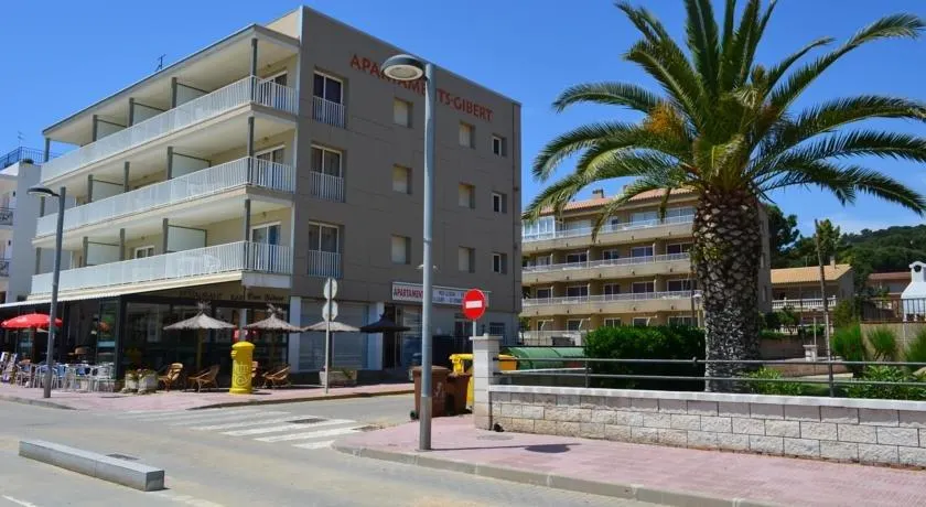 Apartaments Gibert - Image 1
