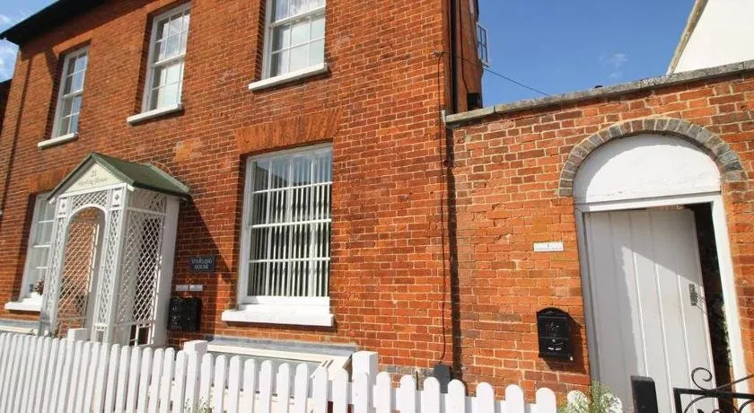 Sterling House @ Short Stays - Image 1